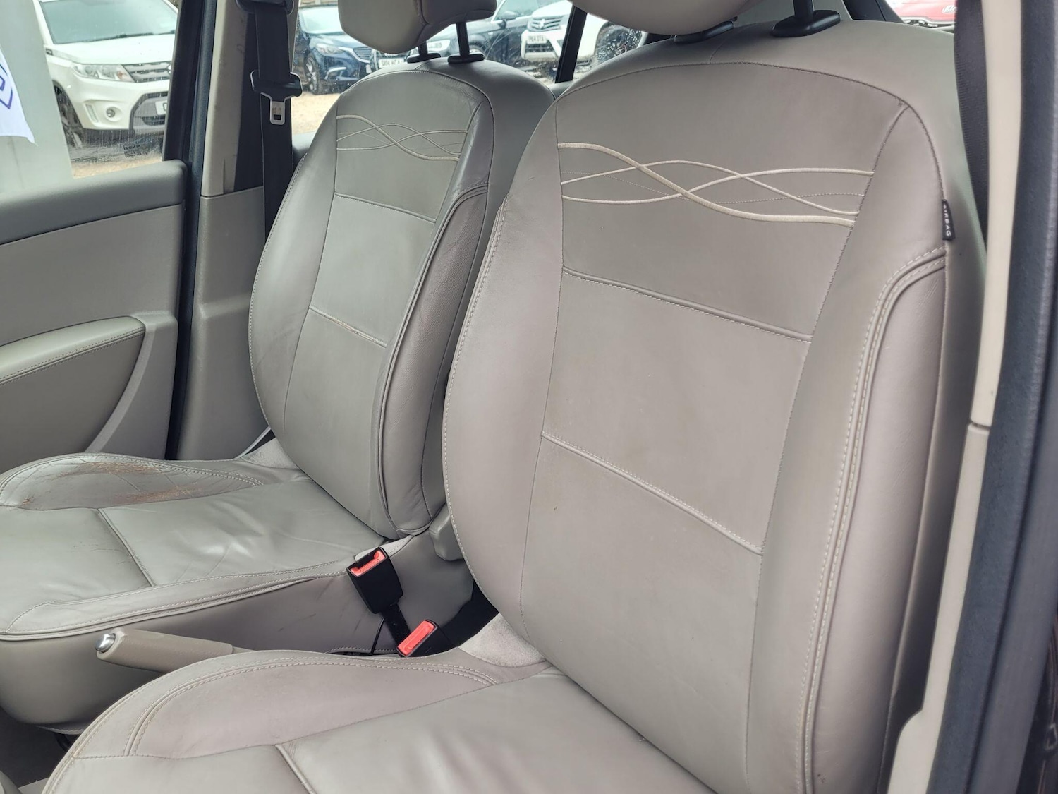 Used Renault Clio 2010 for sale - 77957346: Photo 26