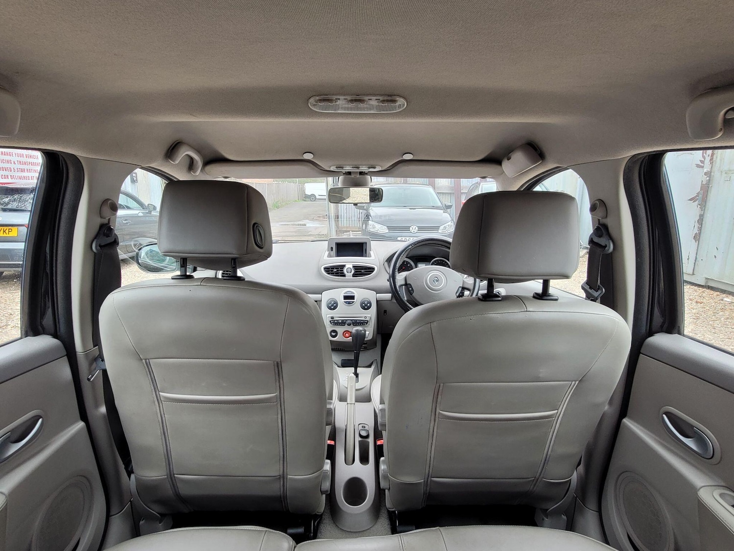 Used Renault Clio 2010 for sale - 77957346: Photo 29