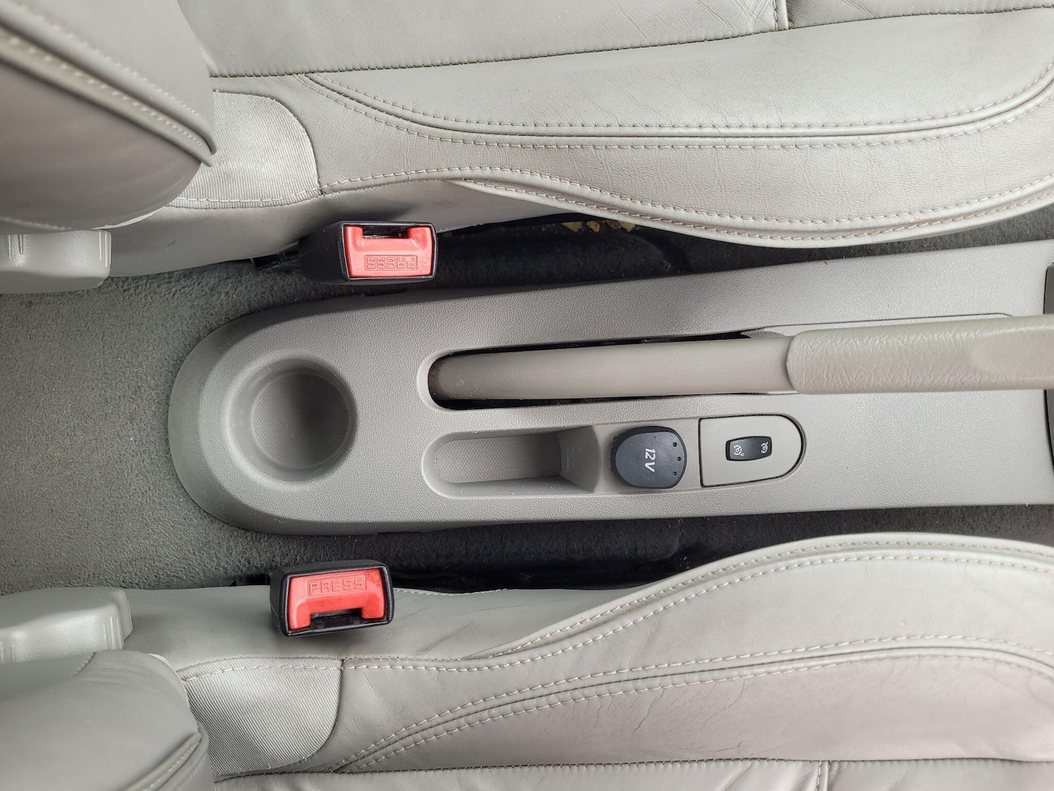 Used Renault Clio 2010 for sale - 77957346: Photo 46