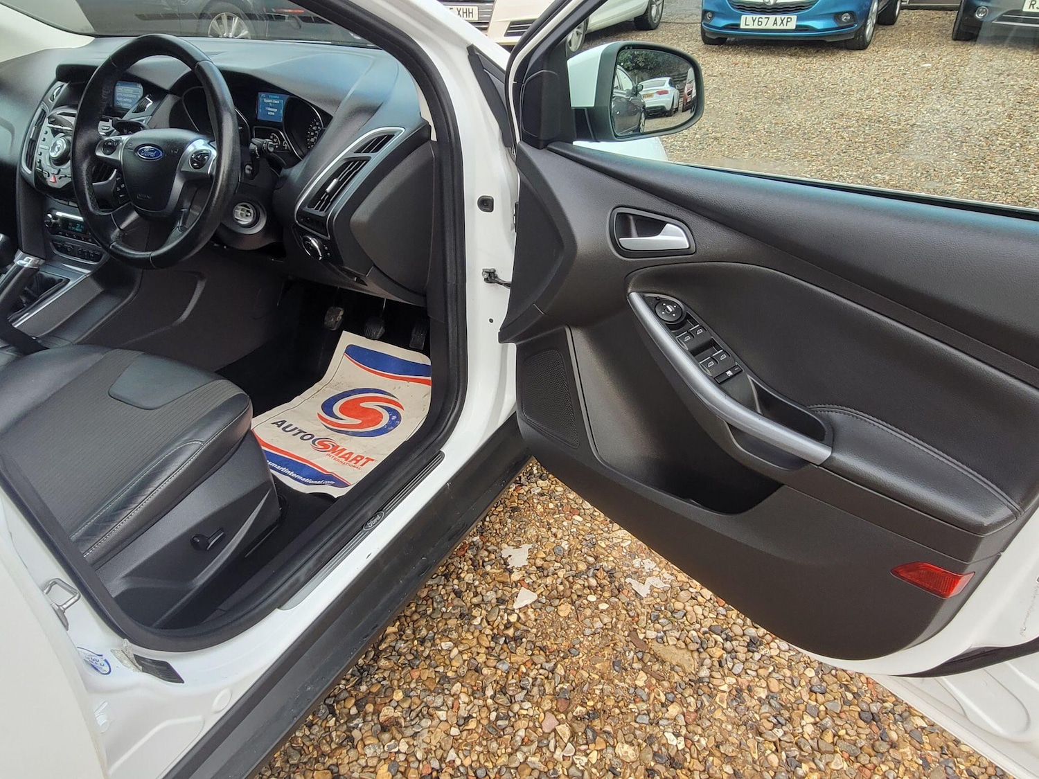 Used Ford Focus 2013 for sale - 77320748: Photo 14