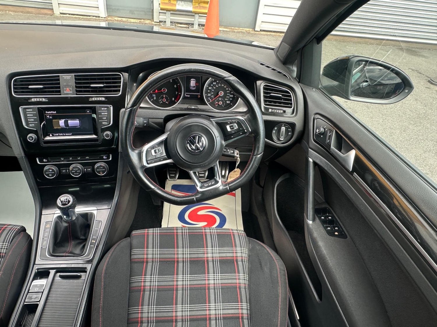 Used Volkswagen Golf 2014 for sale - 76317973: Photo 19
