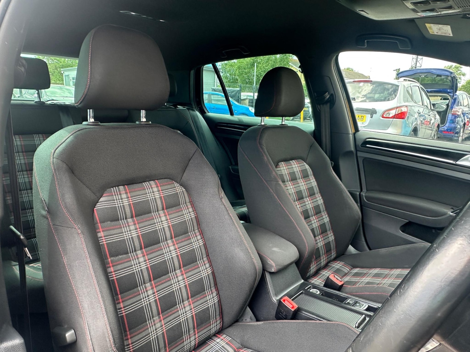 Used Volkswagen Golf 2014 for sale - 76317973: Photo 29
