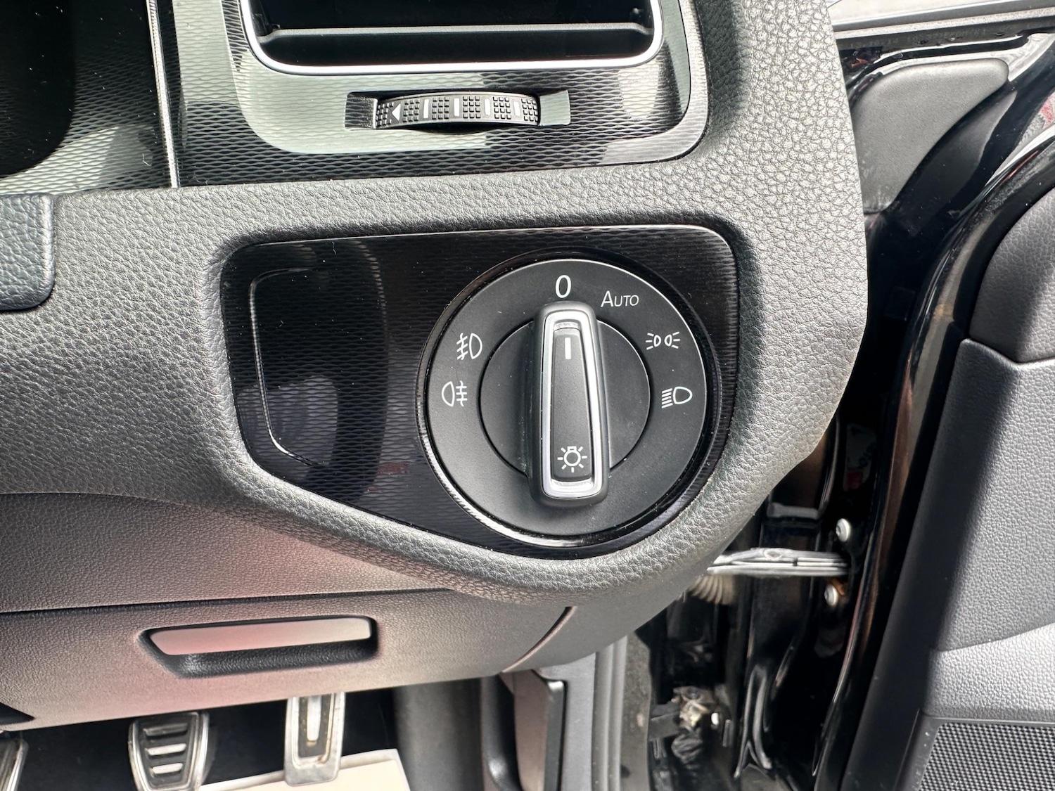 Used Volkswagen Golf 2014 for sale - 76317973: Photo 38