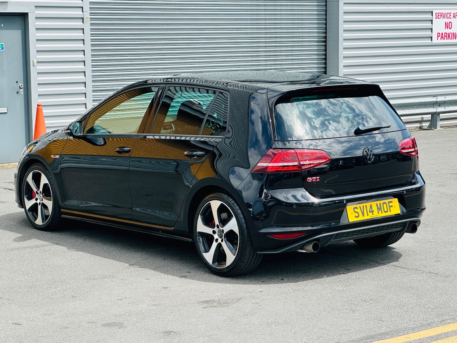 Used Volkswagen Golf 2014 for sale - 76317973: Photo 4