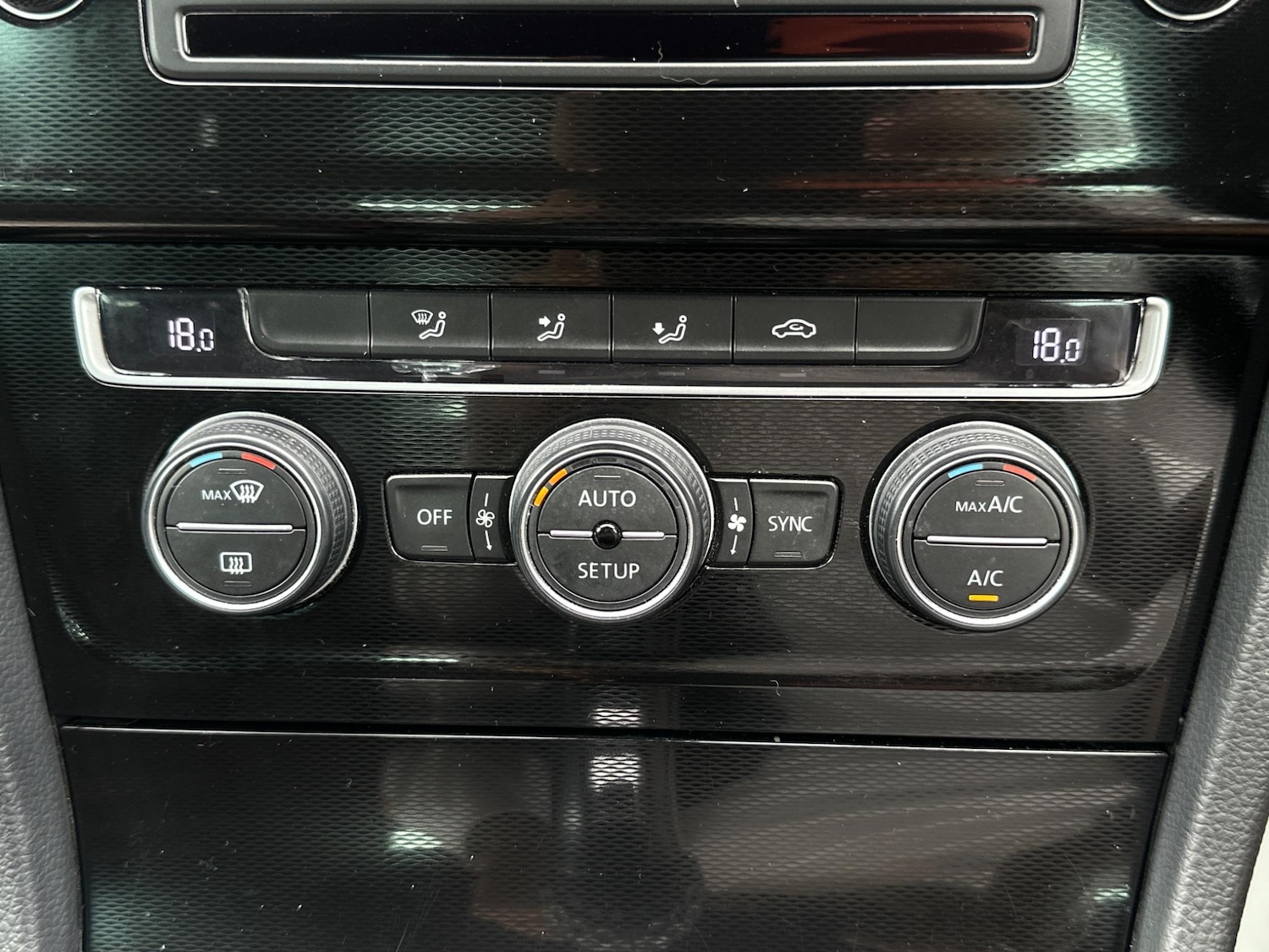 Used Volkswagen Golf 2014 for sale - 76317973: Photo 45