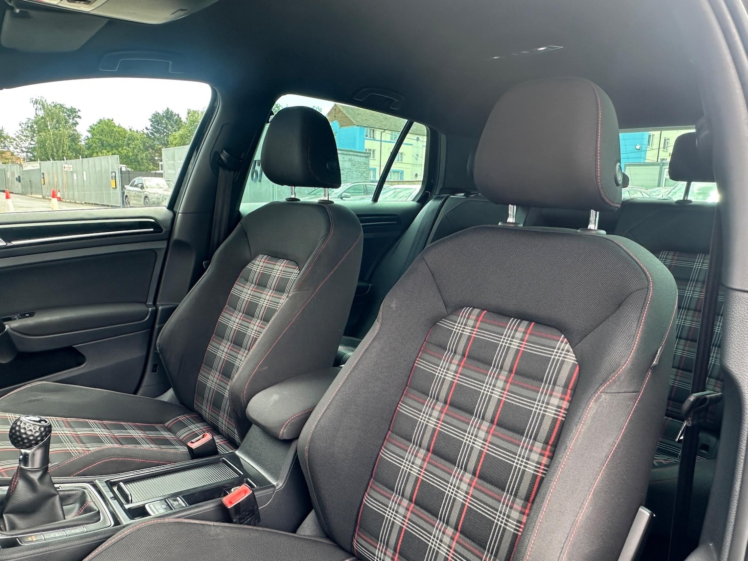Used Volkswagen Golf 2014 for sale - 76317973: Photo 75