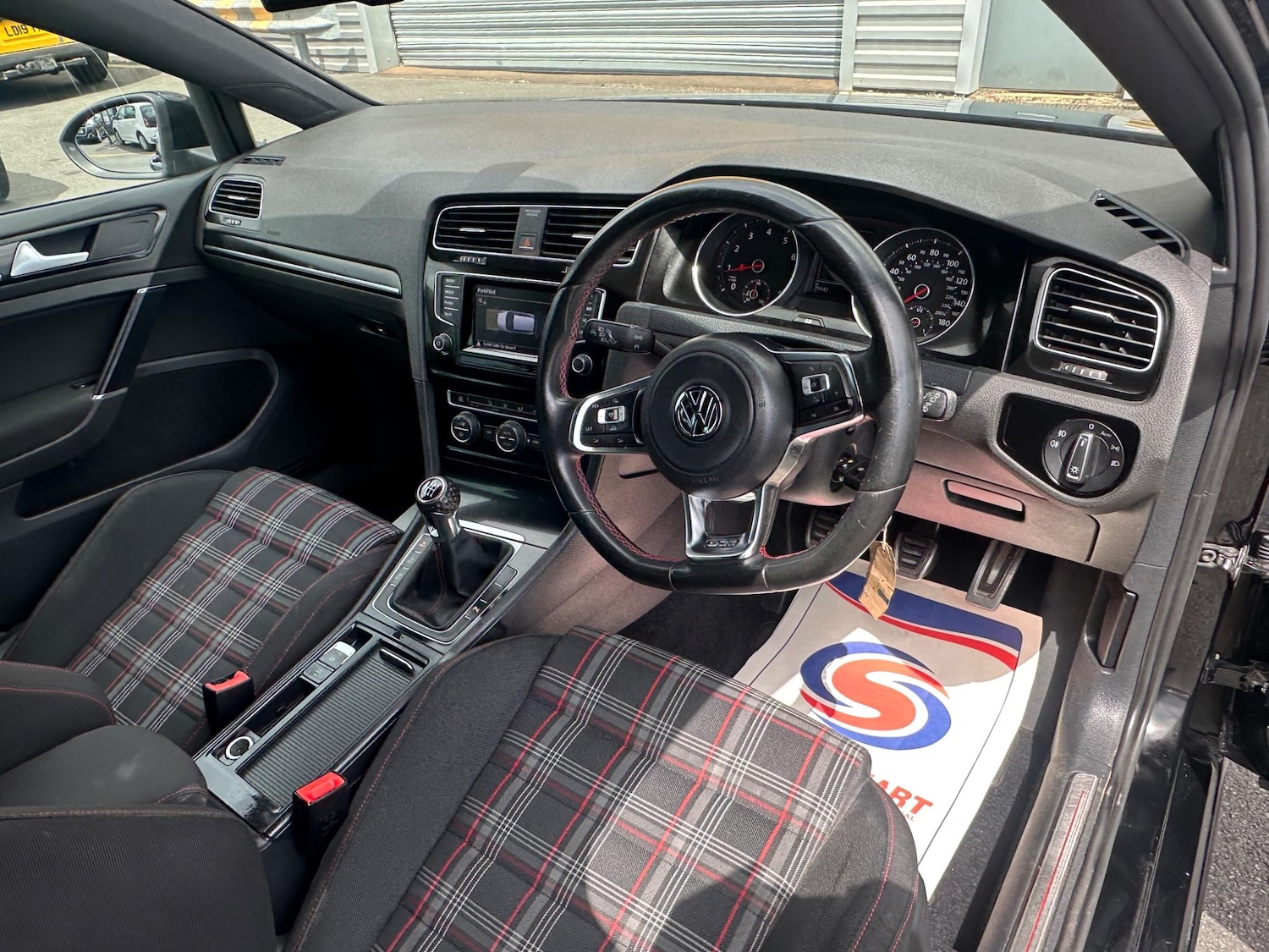 Used Volkswagen Golf 2014 for sale - 76317973: Photo 79