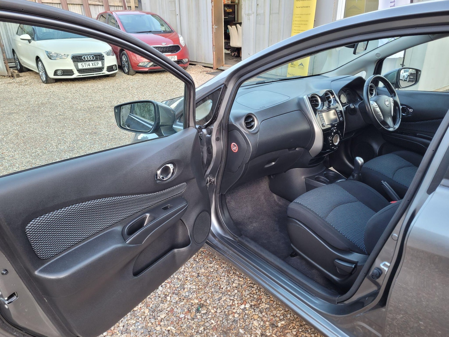 Used Nissan Note 2015 for sale - 77358469: Photo 37