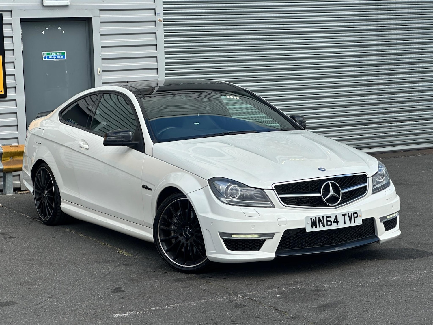 Used Mercedes-Benz C Class 2014 for sale - 76317820: Photo 1