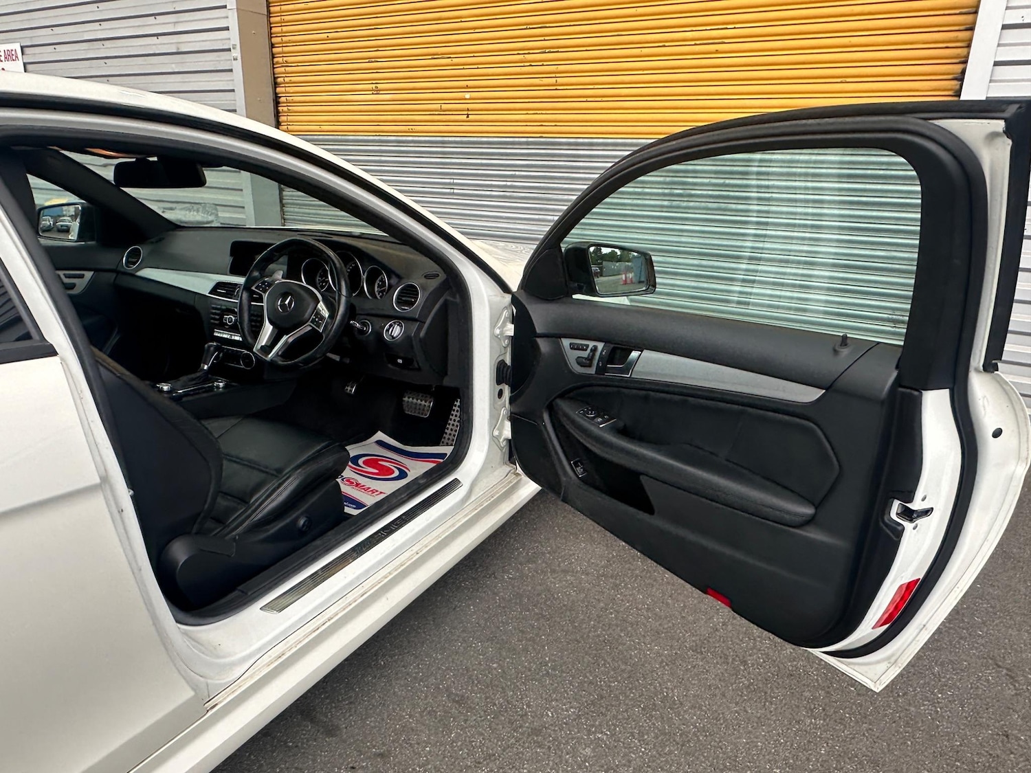 Used Mercedes-Benz C Class 2014 for sale - 76317820: Photo 43