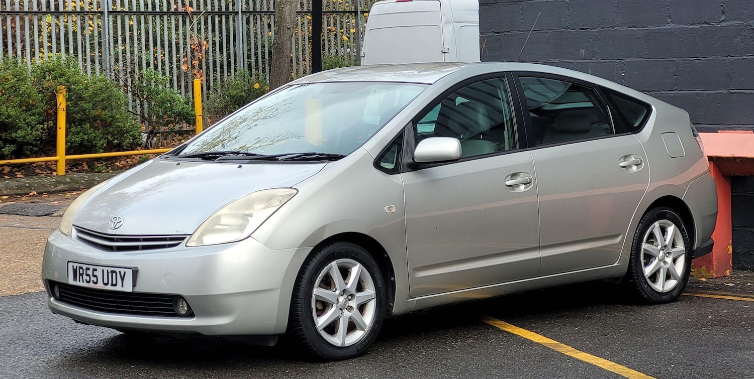 Used Toyota Prius for sale - 76765714: Photo 4