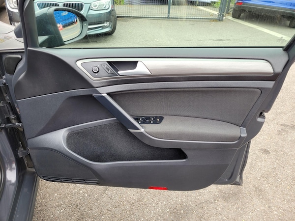 Used Volkswagen Golf 2013 for sale - 76071979: Photo 12
