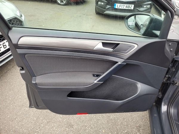 Used Volkswagen Golf 2013 for sale - 76071979: Photo 26