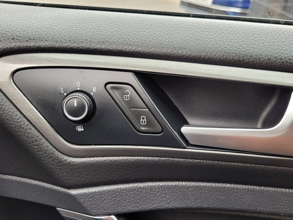 Used Volkswagen Golf 2013 for sale - 76071979: Photo 47
