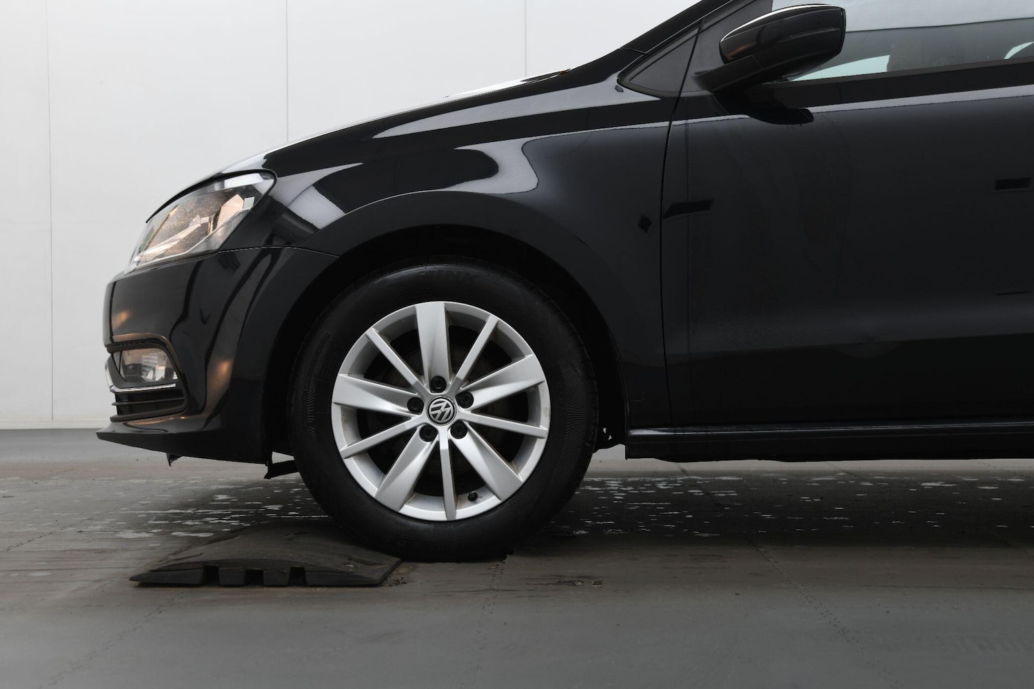 Used Volkswagen Polo 2015 for sale - 77358497: Photo 11