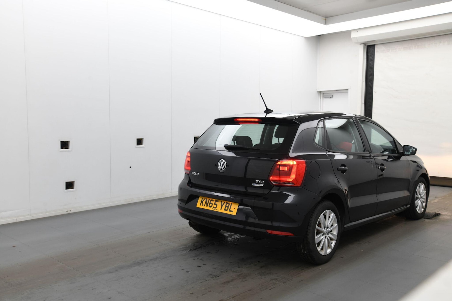 Used Volkswagen Polo 2015 for sale - 77358497: Photo 5