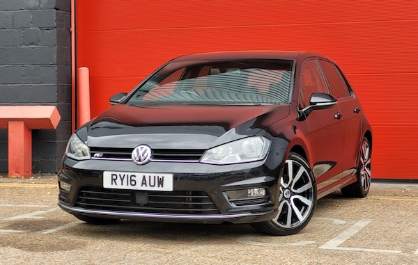 Used Volkswagen Golf 2016 for sale - 76094975: Photo 2