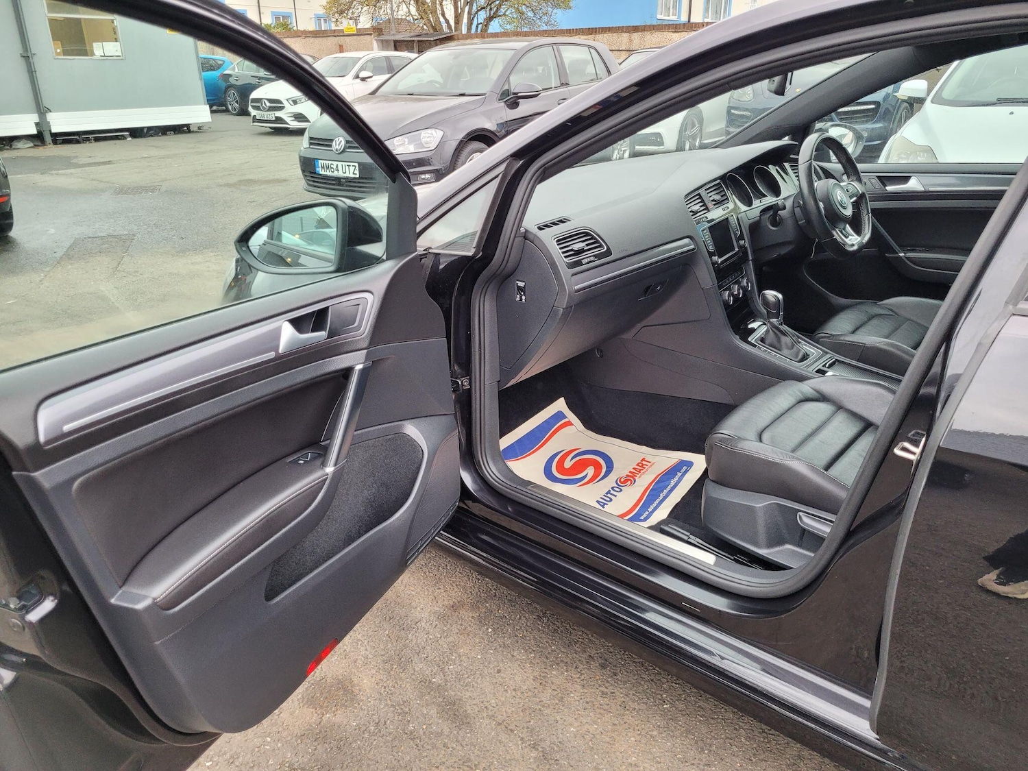 Used Volkswagen Golf 2016 for sale - 76094975: Photo 31