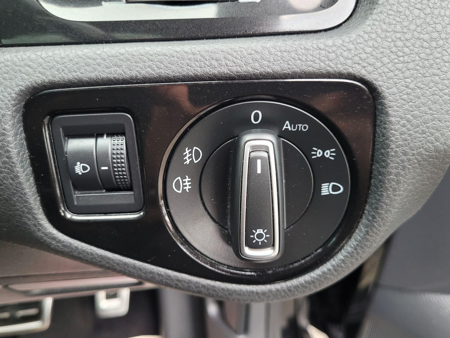 Used Volkswagen Golf 2016 for sale - 76094975: Photo 39