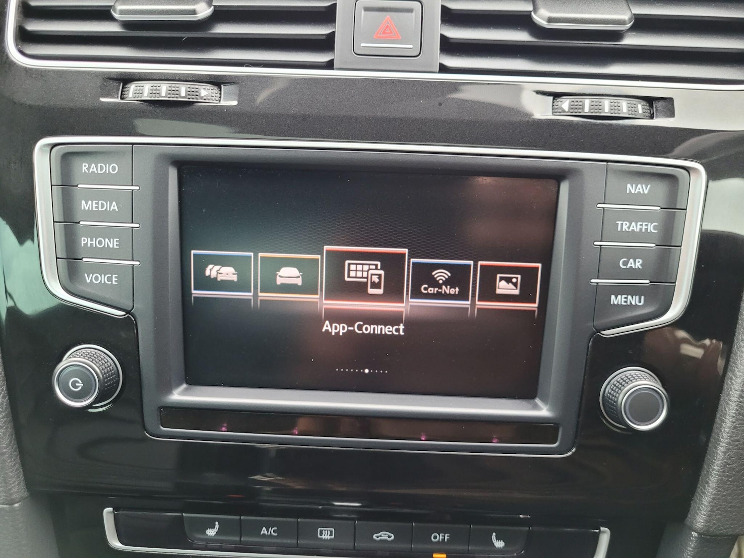 Used Volkswagen Golf 2016 for sale - 76094975: Photo 46