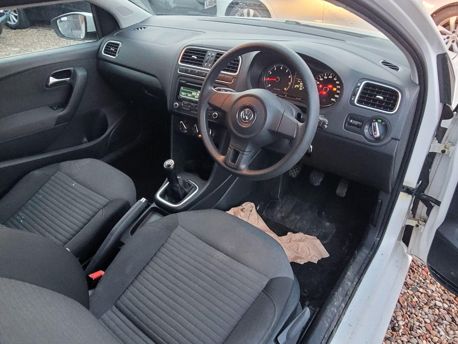 Used Volkswagen Polo 2012 for sale - 77306014: Photo 16