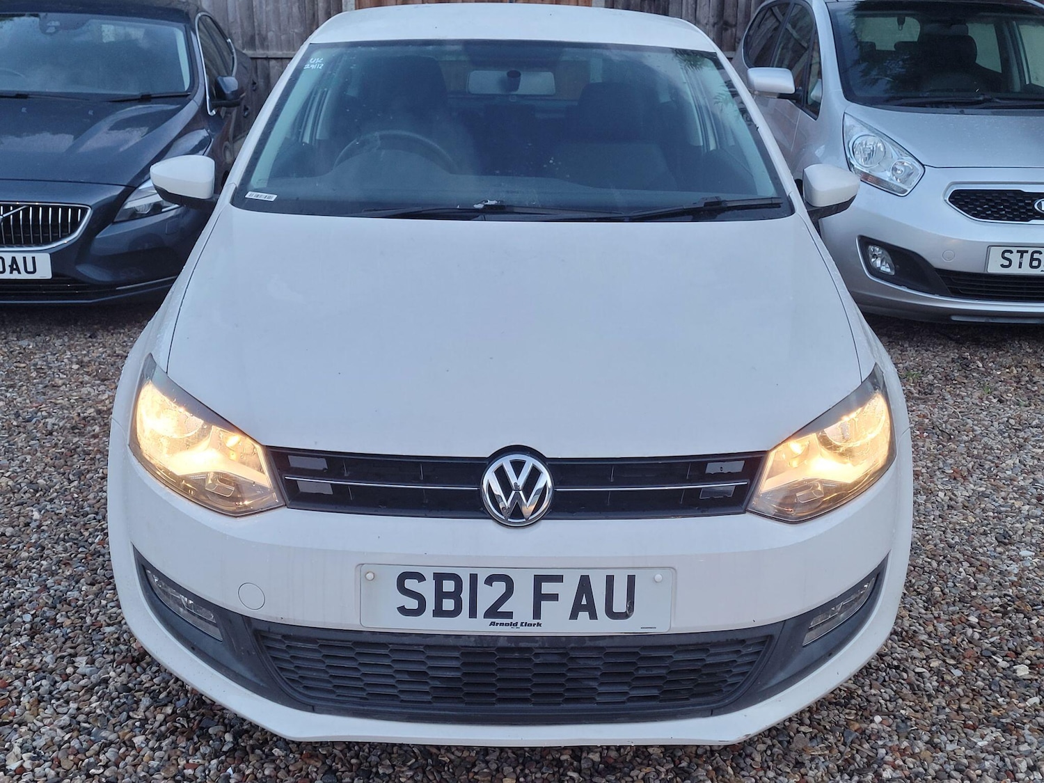 Used Volkswagen Polo 2012 for sale - 77306014: Photo 2