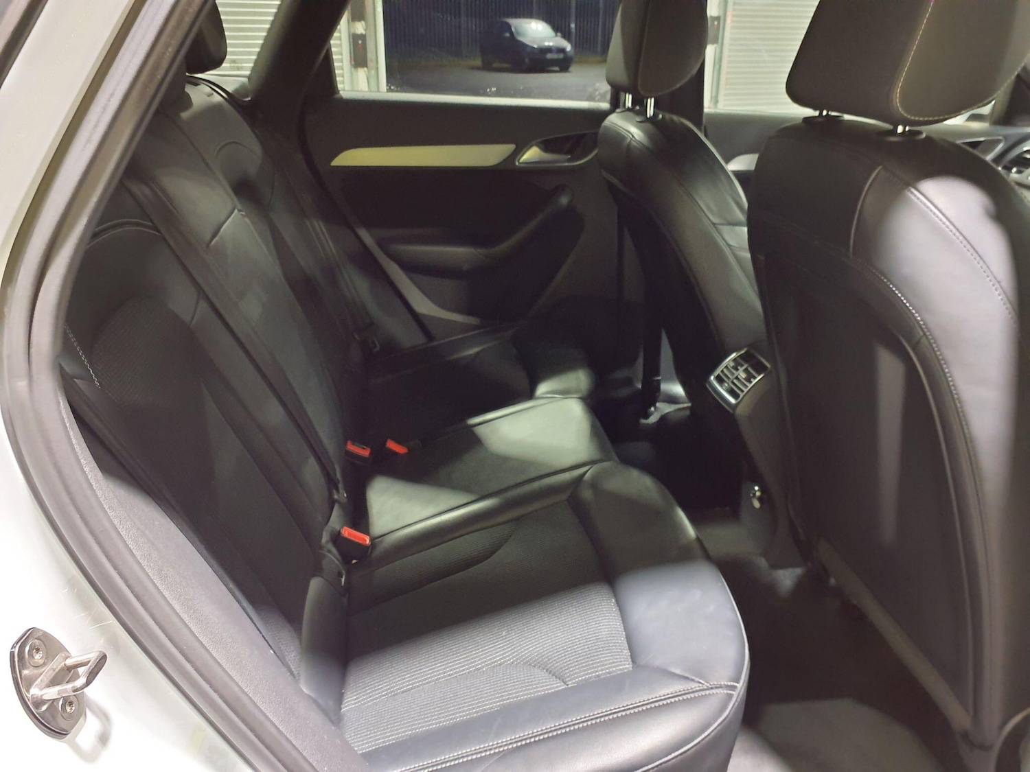 Used Audi Q3 2017 for sale - 77387587: Photo 10