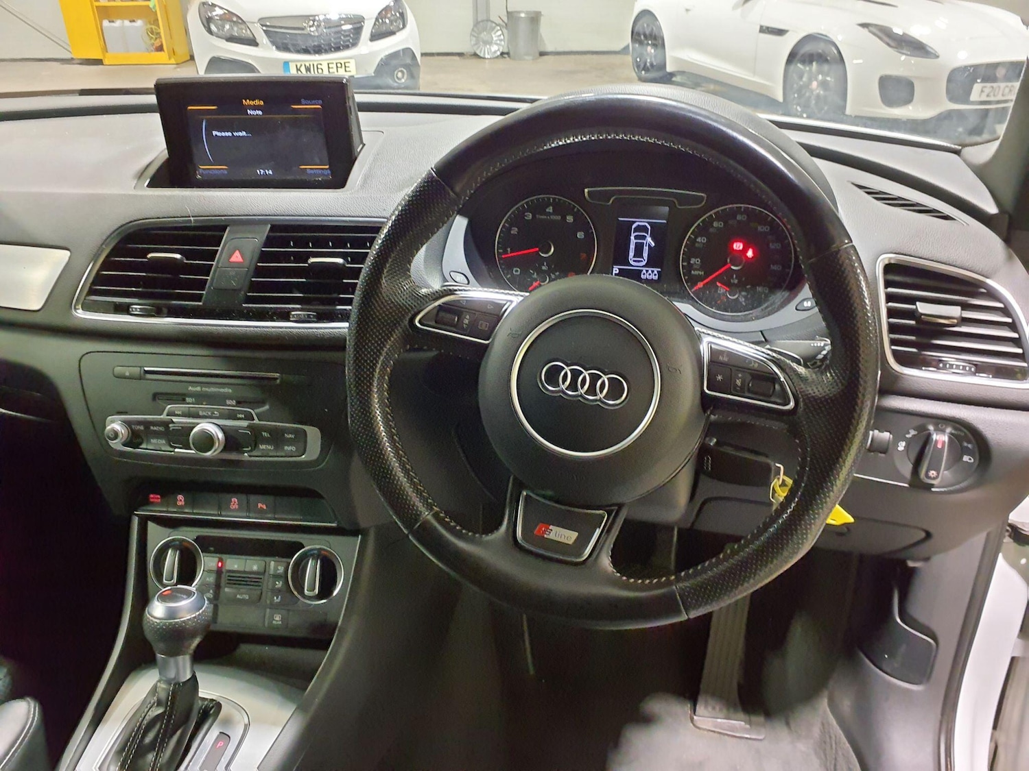 Used Audi Q3 2017 for sale - 77387587: Photo 5