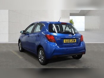 Used Toyota Yaris 2015 for sale - 78260256: Photo