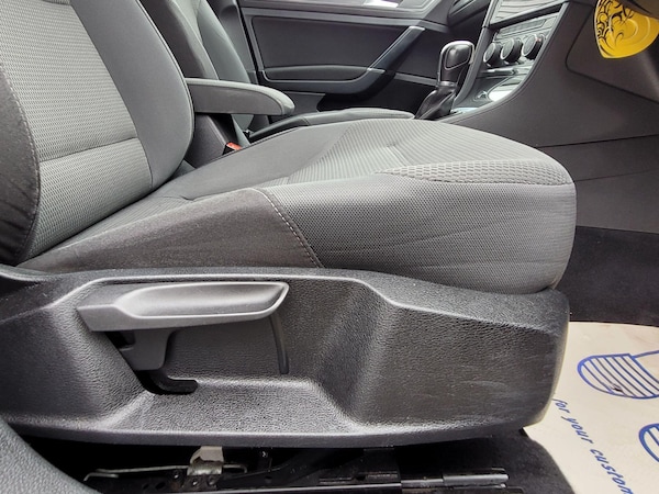 Used Volkswagen Golf 2019 for sale - 75268863: Photo 22