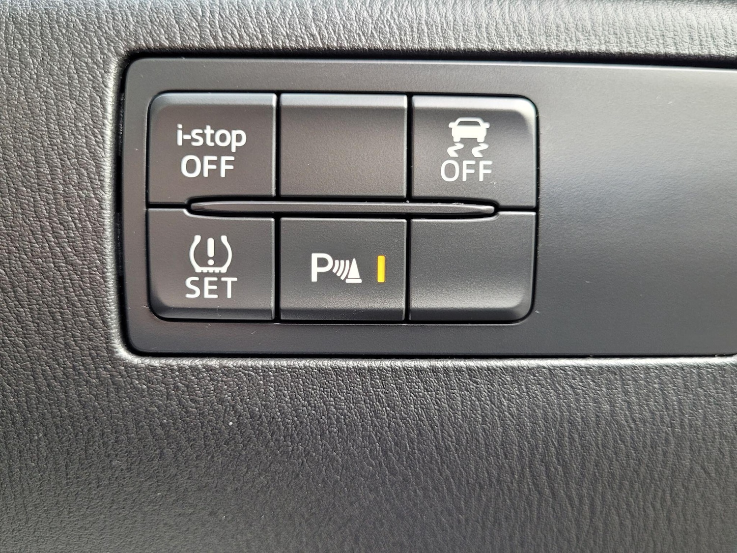 Used Mazda Mazda3 2017 for sale - 76317831: Photo 33