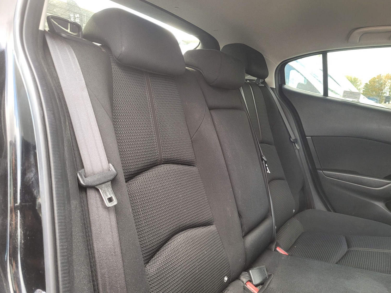 Used Mazda Mazda3 2017 for sale - 76317831: Photo 6
