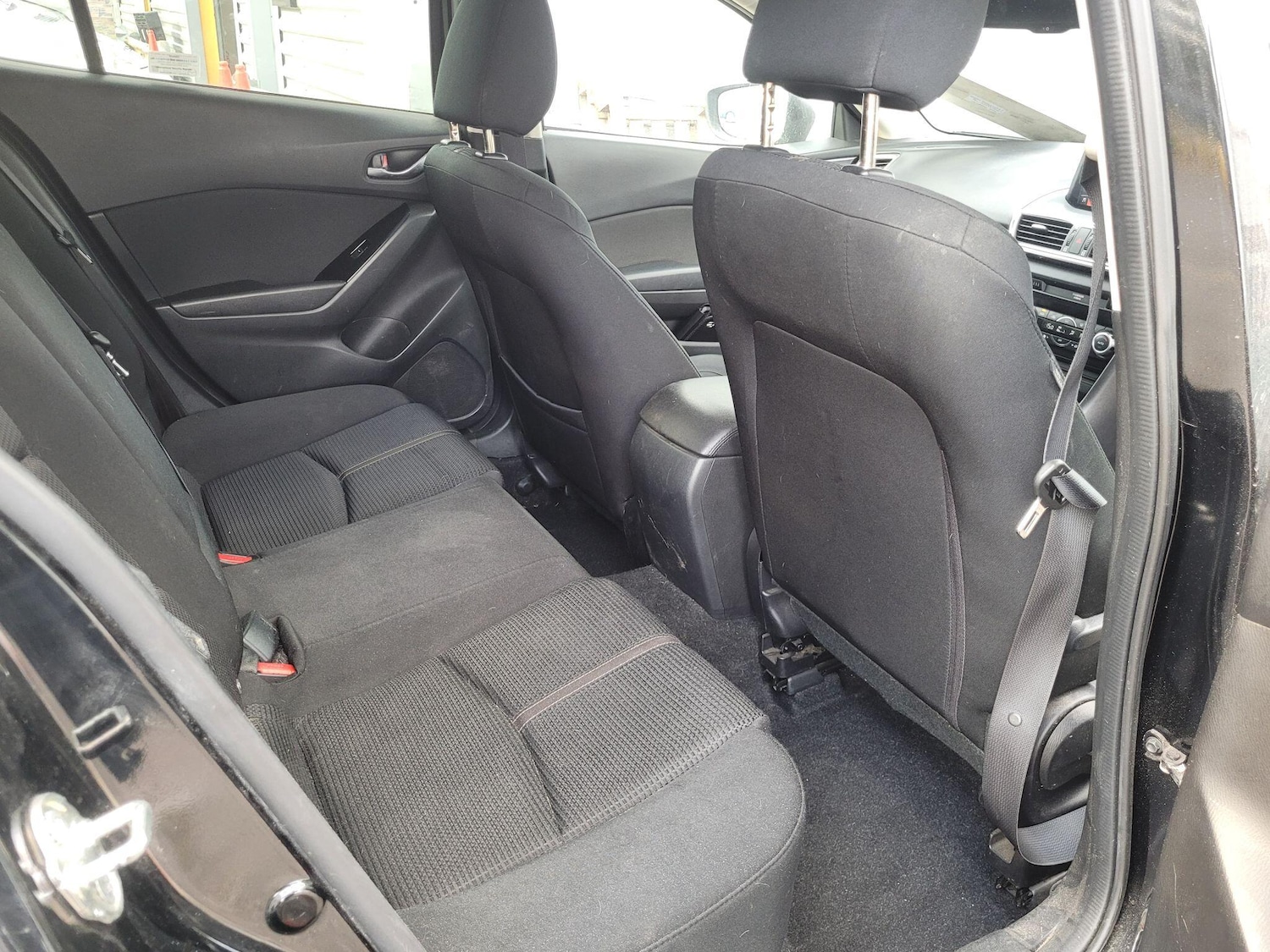 Used Mazda Mazda3 2017 for sale - 76317831: Photo 7