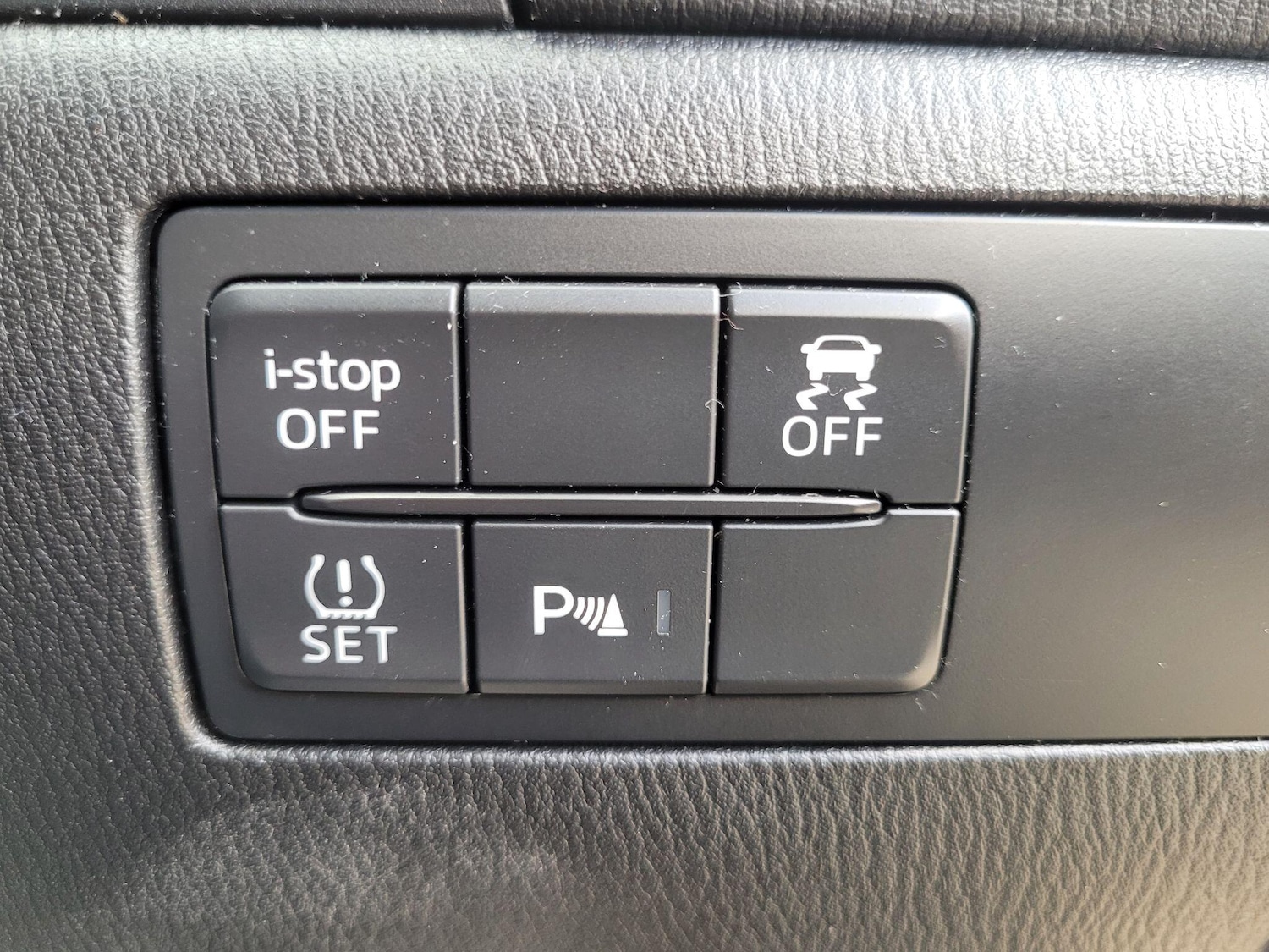 Used Mazda Mazda3 2017 for sale - 76317831: Photo 8