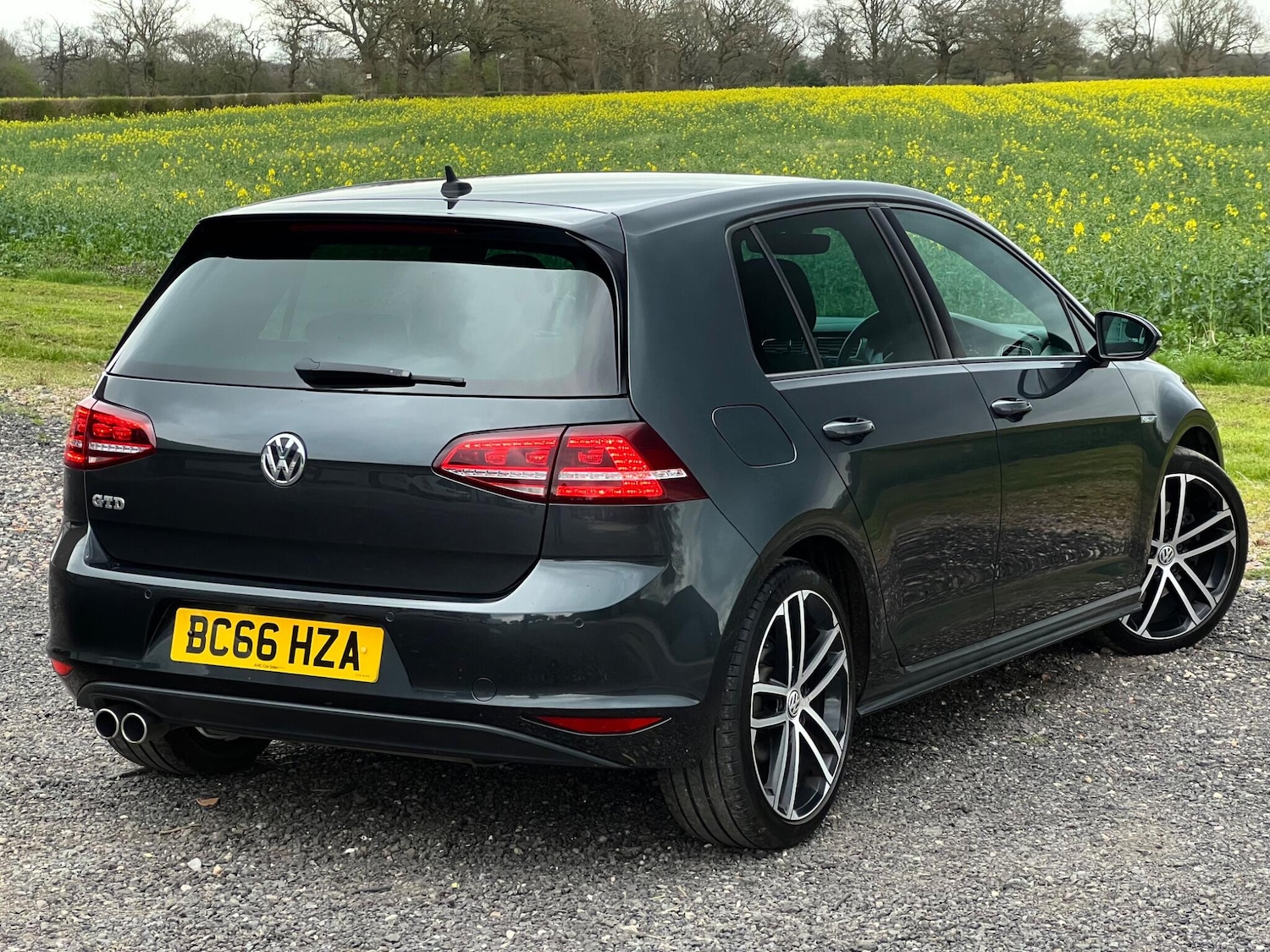 Used Volkswagen Golf 2017 for sale - 78106621: Photo 3