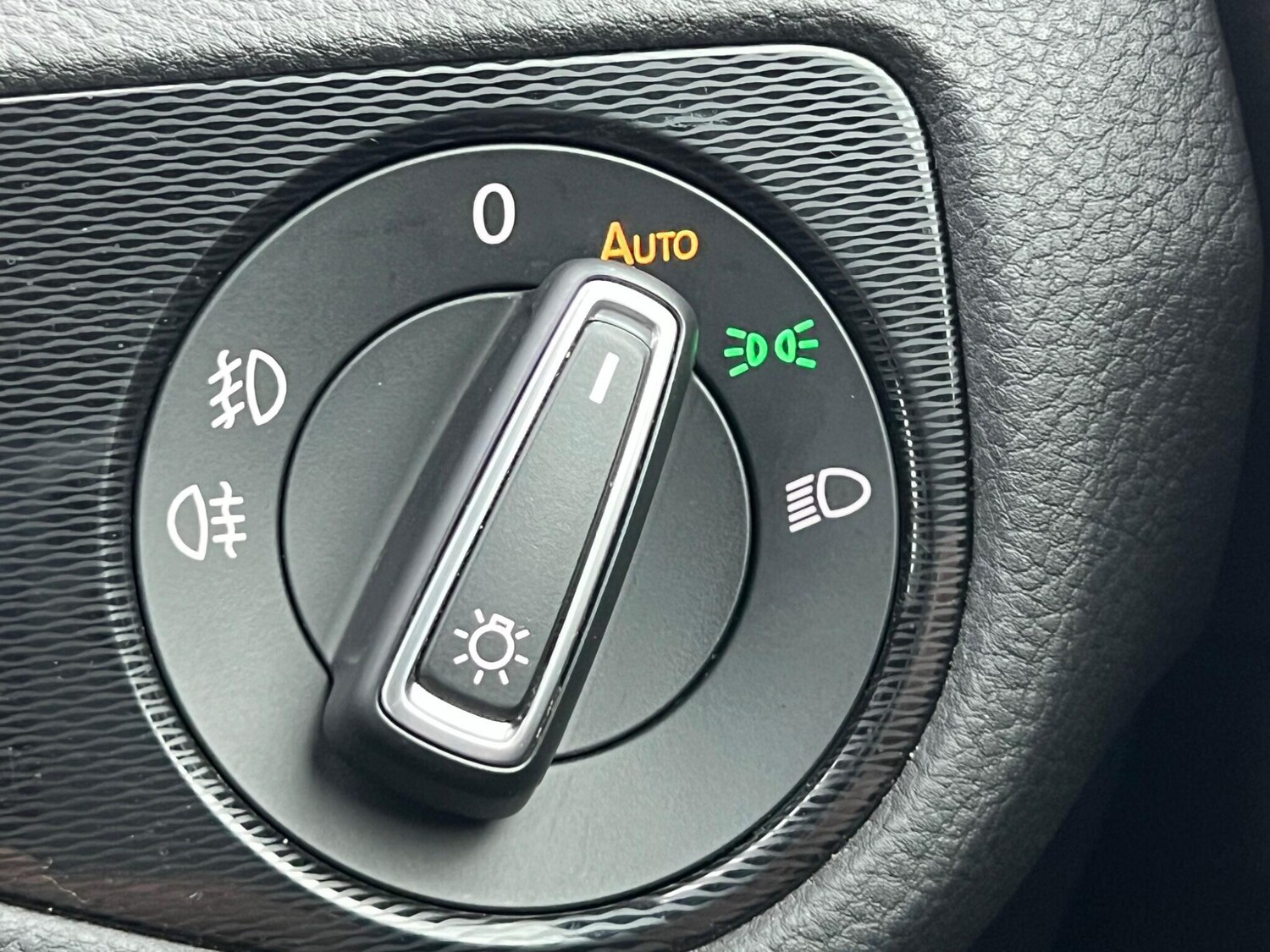 Used Volkswagen Golf 2017 for sale - 78106621: Photo 60