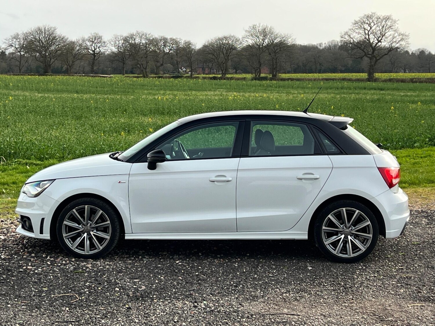 Used Audi A1 2013 for sale - 78106616: Photo 6