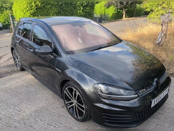 Used Volkswagen Golf 2014 for sale - 79697885: Photo