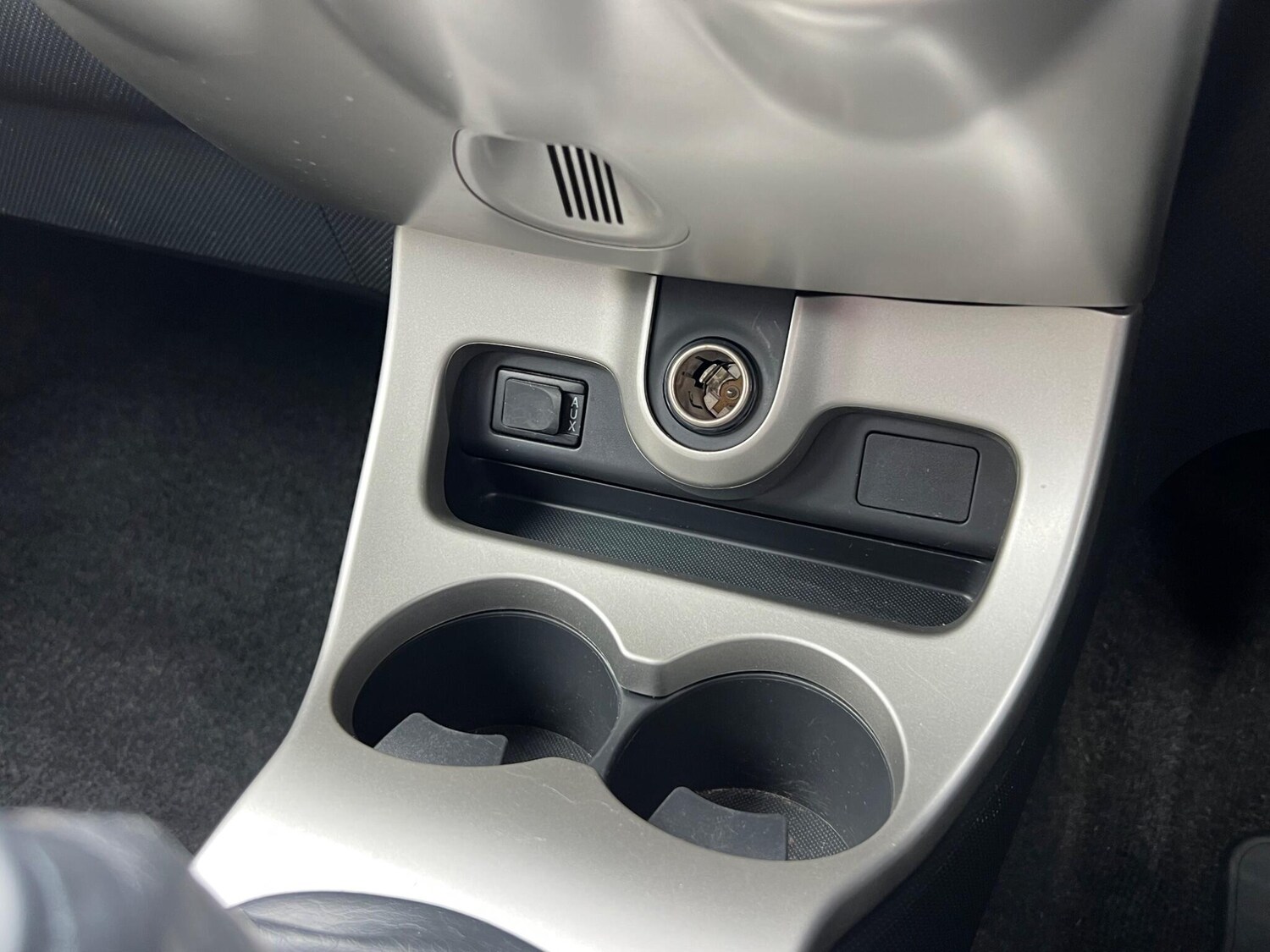 Used Toyota Urban Cruiser for sale - 78106614: Photo 25