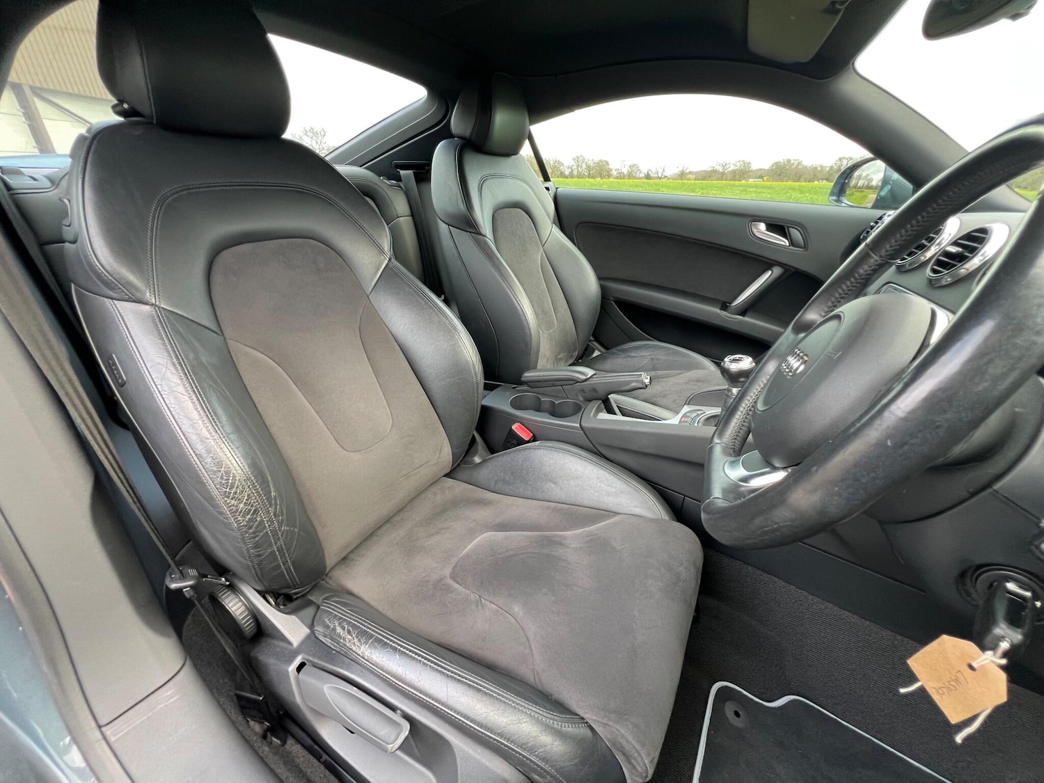 Used Audi TT for sale - 78106631: Photo 2