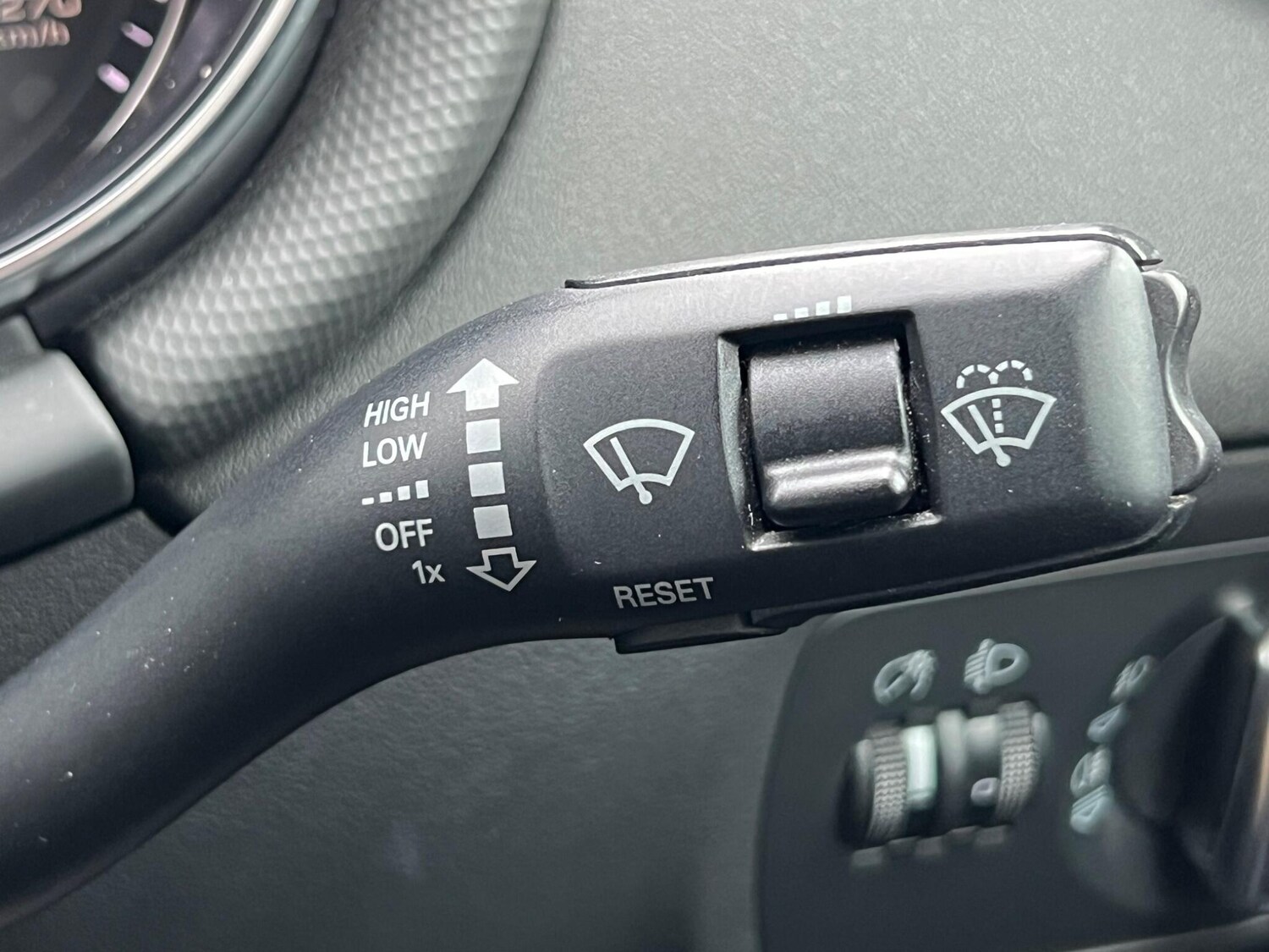 Used Audi TT for sale - 78106631: Photo 33