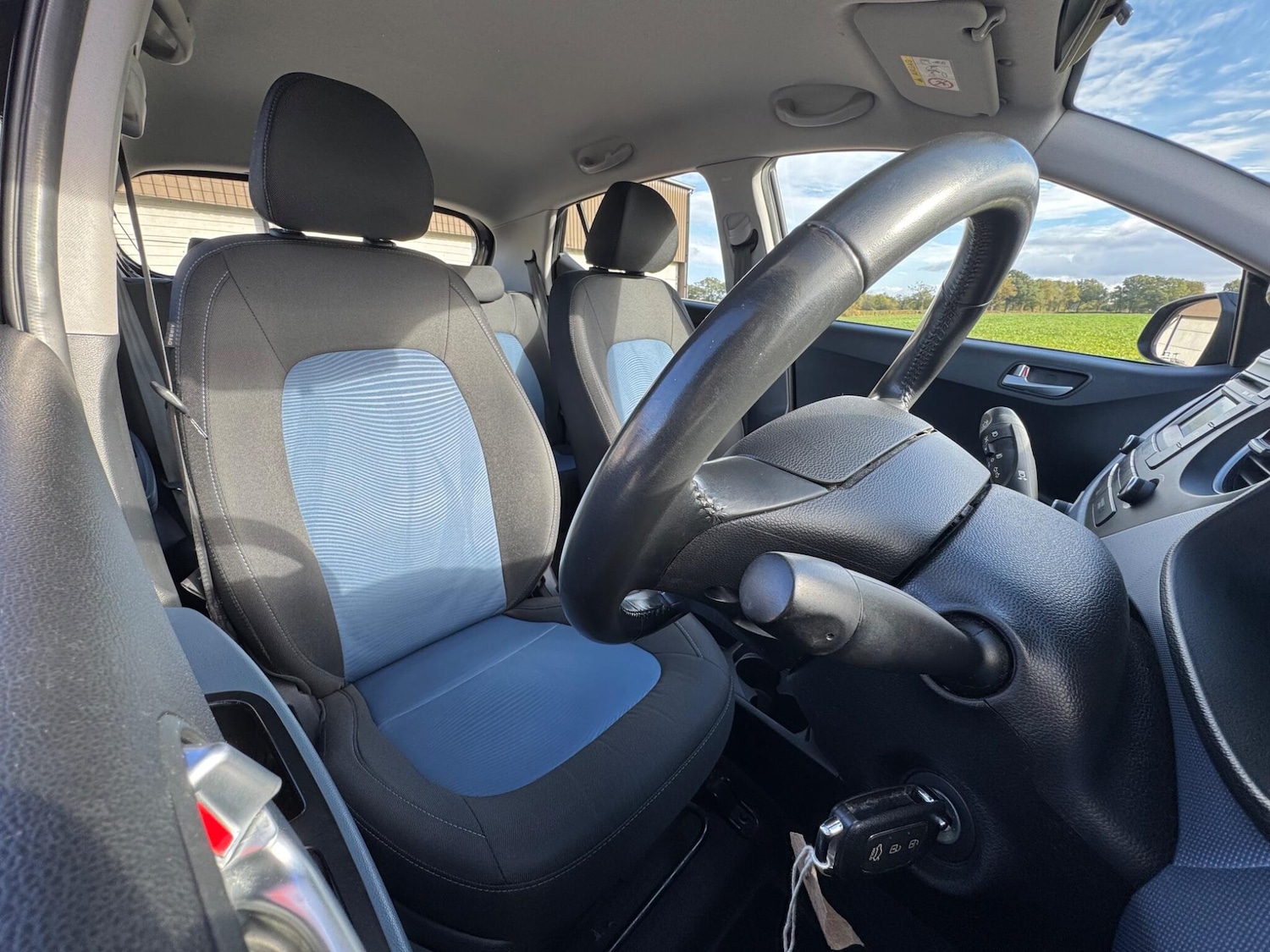 Used Hyundai i10 2015 for sale - 76348894: Photo 18