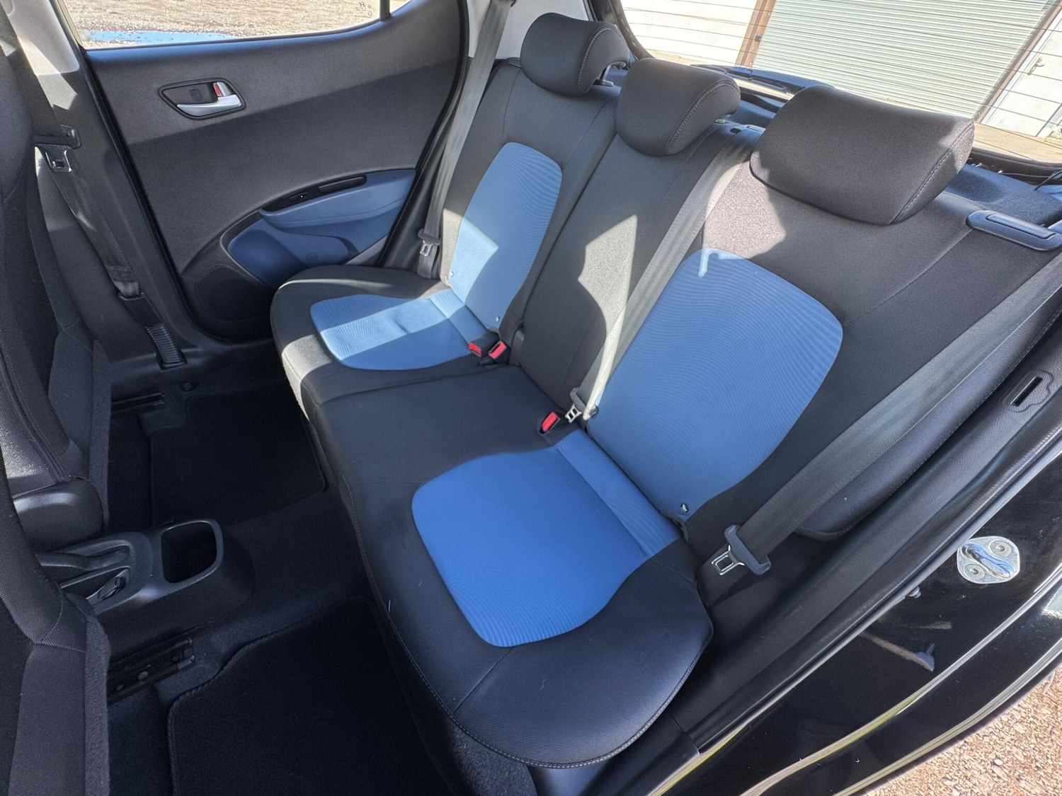 Used Hyundai i10 2015 for sale - 76348894: Photo 20