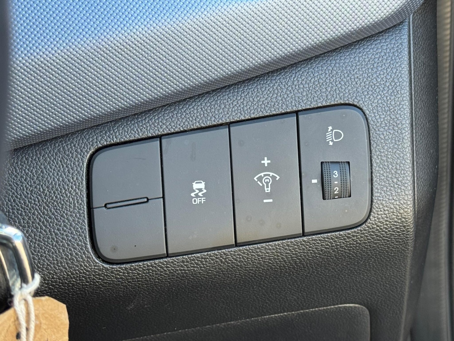 Used Hyundai i10 2015 for sale - 76348894: Photo 26