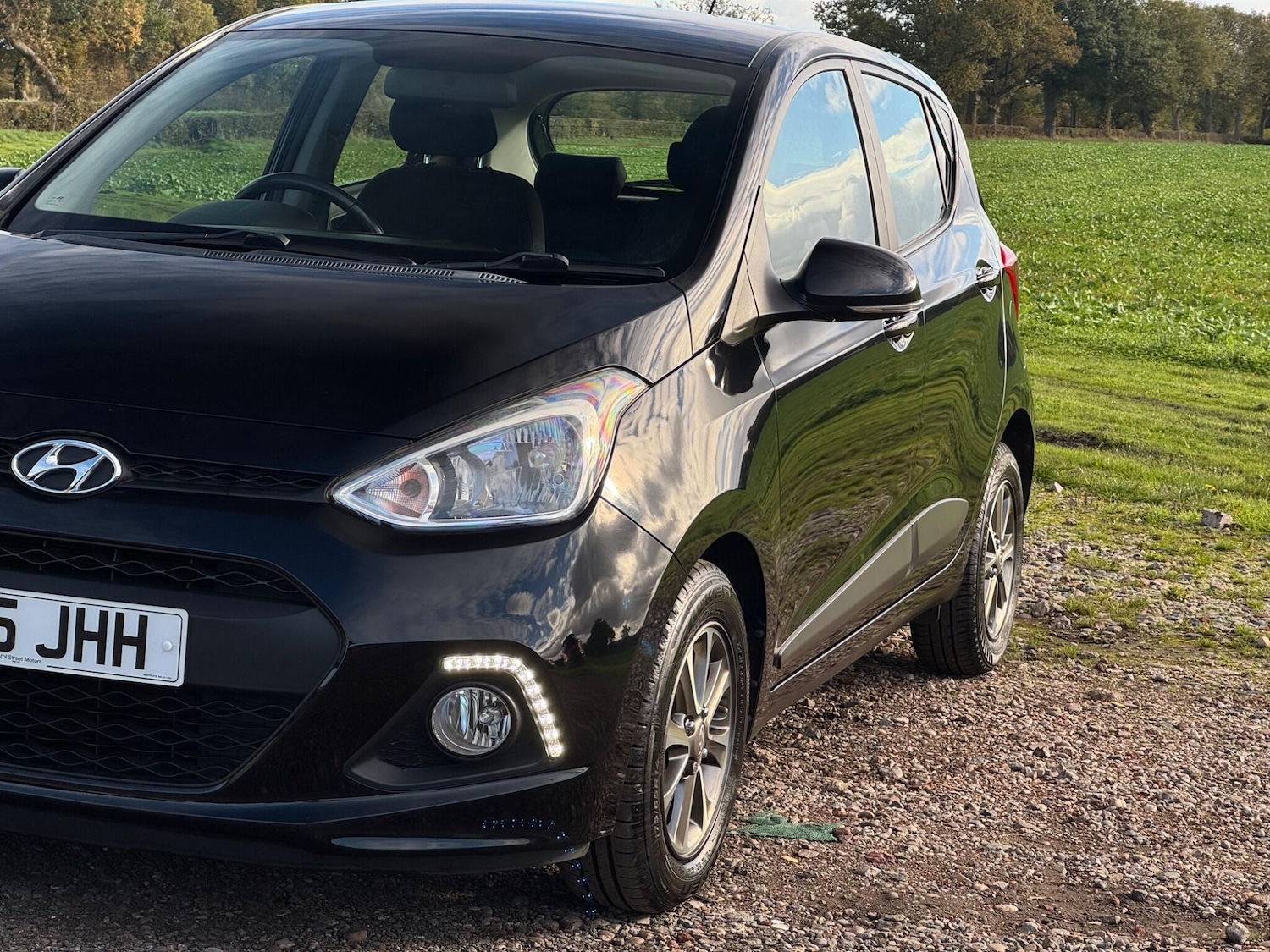 Used Hyundai i10 2015 for sale - 76348894: Photo 5