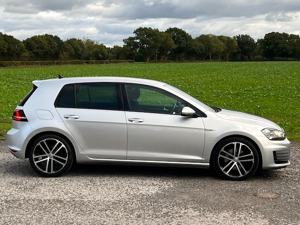 Used Volkswagen Golf 2016 for sale - 76167114: Photo 9