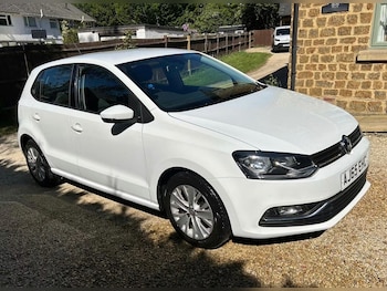 Used Volkswagen Polo 2015 for sale - 78481254: Photo