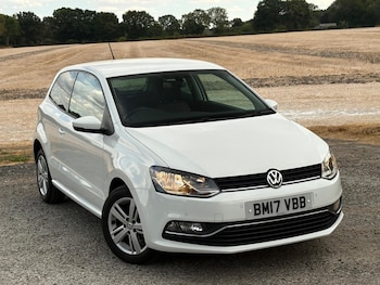 Used Volkswagen Polo 2017 for sale - 79349317: Photo