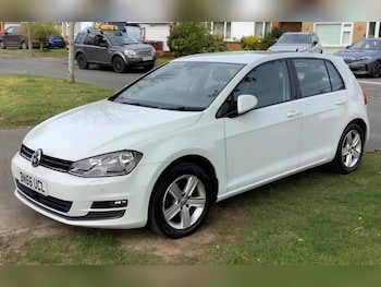 Used Volkswagen Golf 2016 for sale - 78301126: Photo