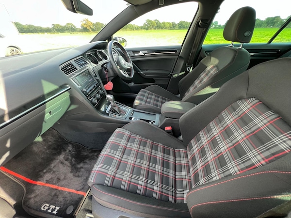 Used Volkswagen Golf for sale - 76294856: Photo 3